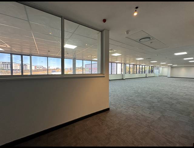 612M² OFFICE TO LET IN WOODMEAD
